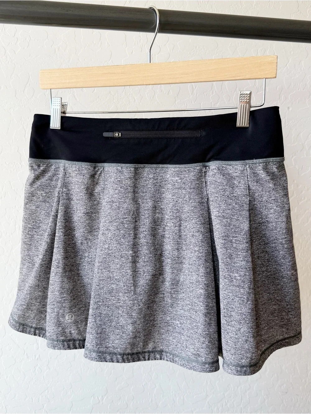Lululemon pace rival